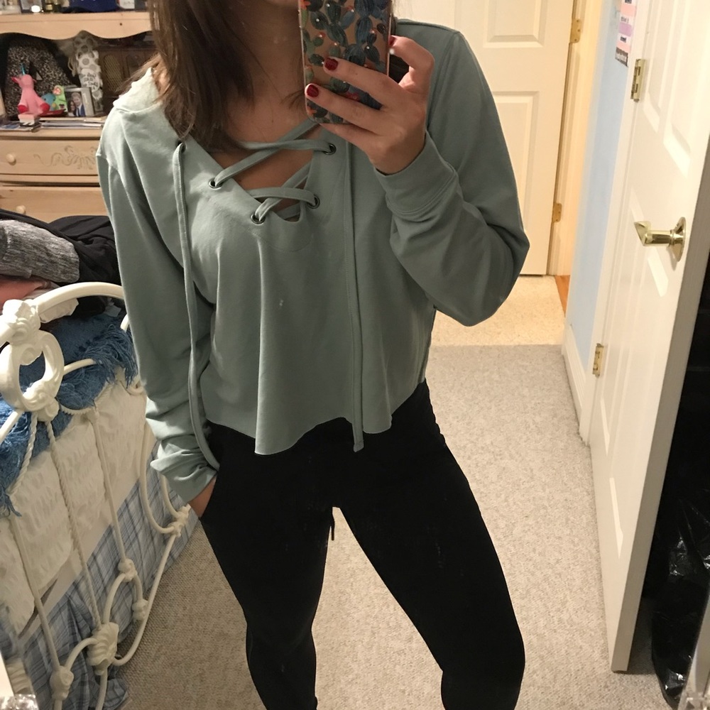 NWT Express crop sweatshirt